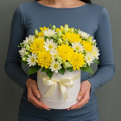 Цветы в коробке «Солнечная радость в коробке»