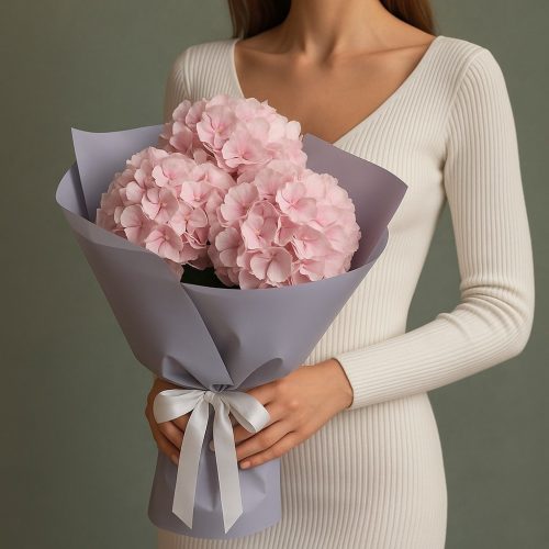 Букет «Розовое облако гортензий»